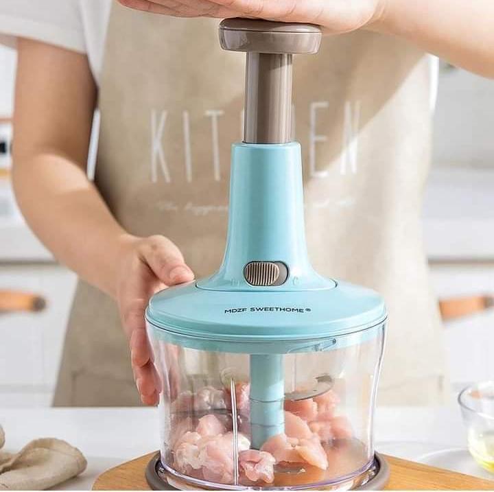 Multi-Functional Hand Push Speedy Chopper – 2L Manual Vegetable Cutter